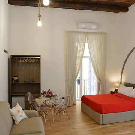 נאפולי Domus Studio 25 Bed & Breakfast מראה חיצוני תמונה