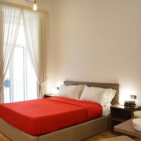 נאפולי Domus Studio 25 Bed & Breakfast מראה חיצוני תמונה