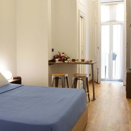 נאפולי Domus Studio 25 Bed & Breakfast מראה חיצוני תמונה