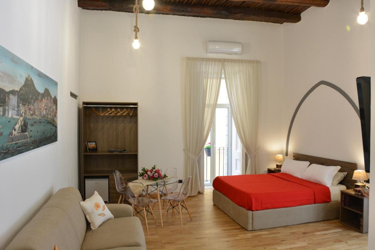 נאפולי Domus Studio 25 Bed & Breakfast מראה חיצוני תמונה