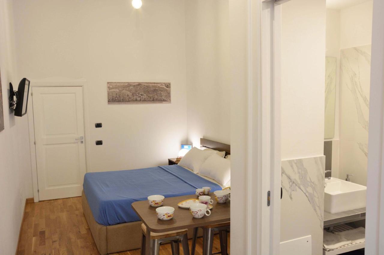 נאפולי Domus Studio 25 Bed & Breakfast מראה חיצוני תמונה