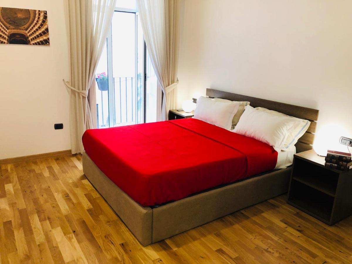 נאפולי Domus Studio 25 Bed & Breakfast מראה חיצוני תמונה
