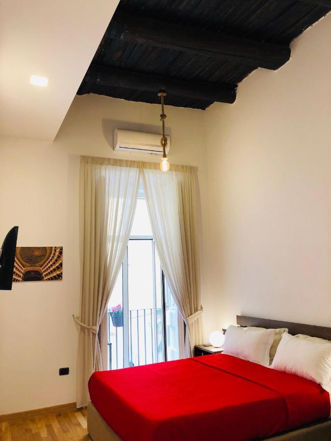 נאפולי Domus Studio 25 Bed & Breakfast מראה חיצוני תמונה