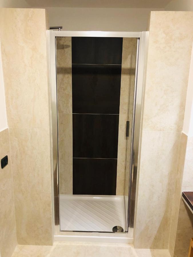 נאפולי Domus Studio 25 Bed & Breakfast מראה חיצוני תמונה