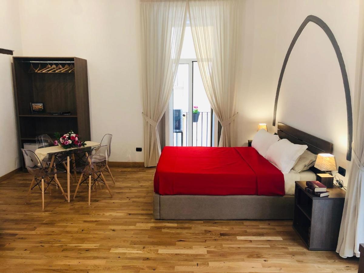 נאפולי Domus Studio 25 Bed & Breakfast מראה חיצוני תמונה