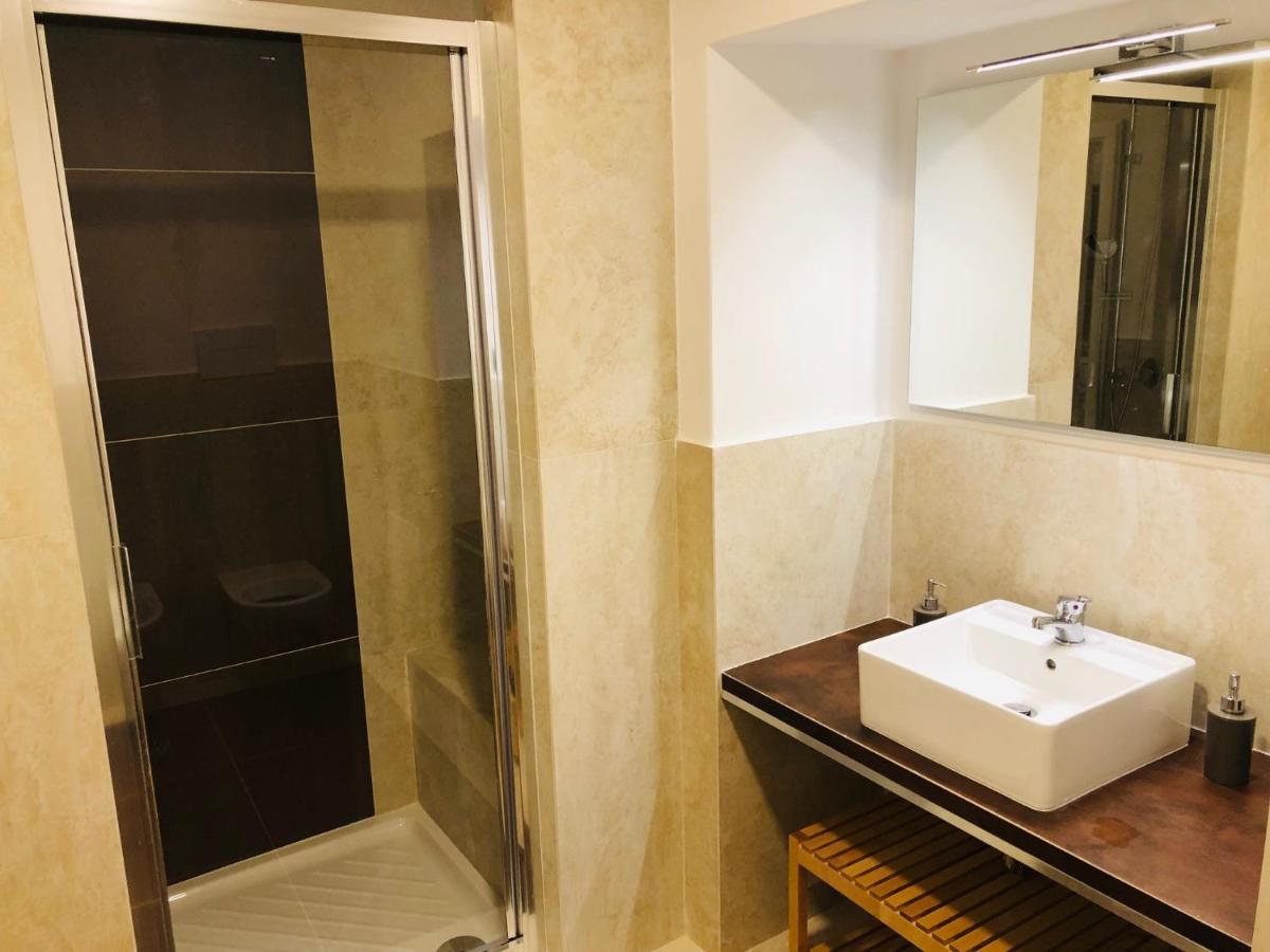 נאפולי Domus Studio 25 Bed & Breakfast מראה חיצוני תמונה