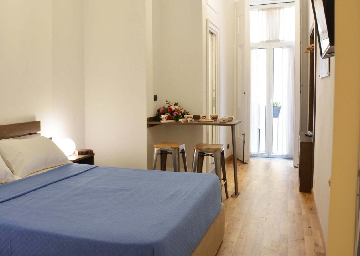 נאפולי Domus Studio 25 Bed & Breakfast מראה חיצוני תמונה
