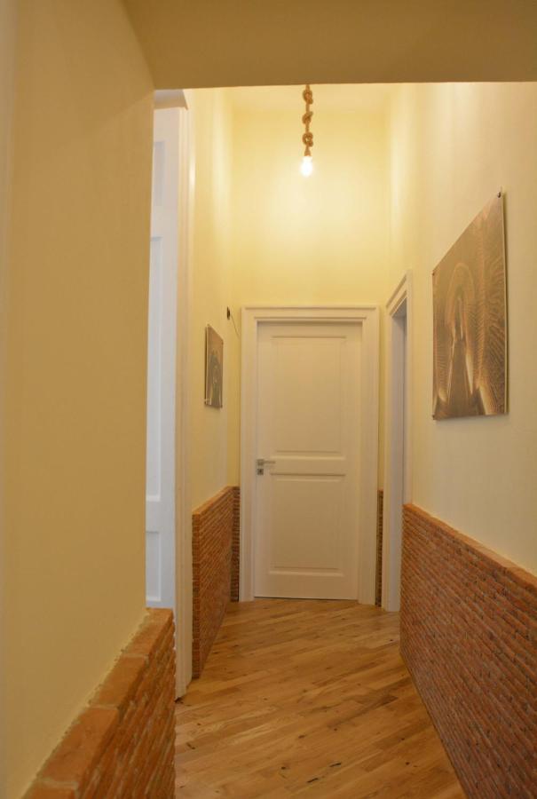 נאפולי Domus Studio 25 Bed & Breakfast מראה חיצוני תמונה