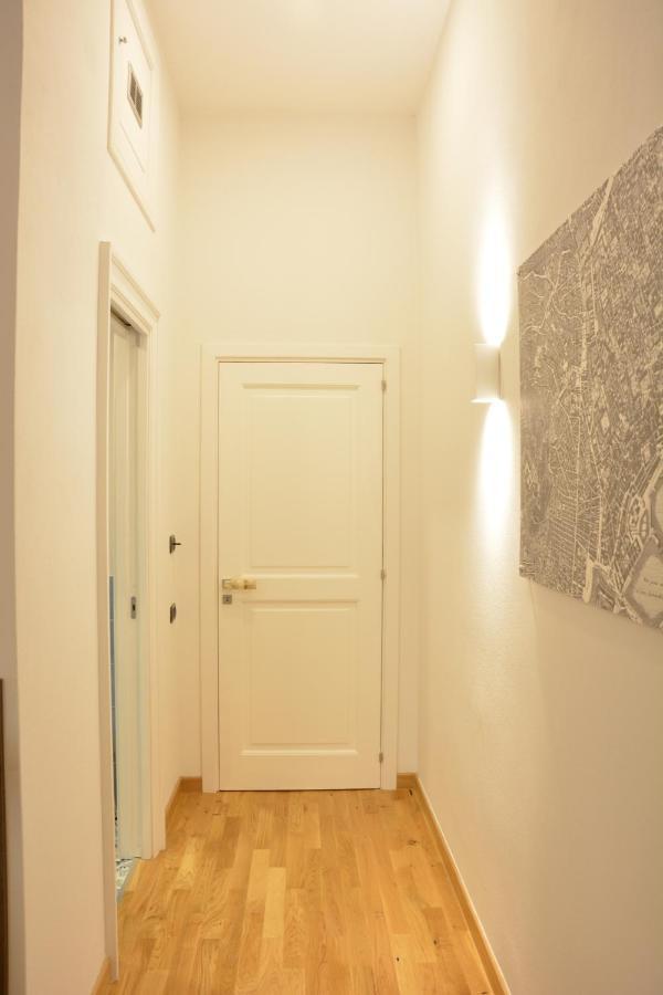 נאפולי Domus Studio 25 Bed & Breakfast מראה חיצוני תמונה