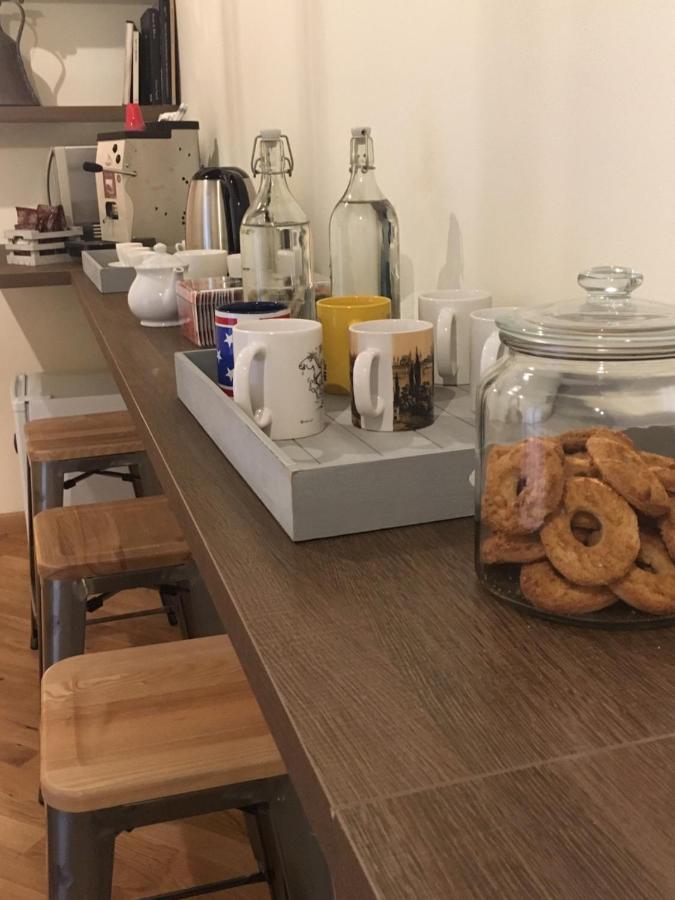 נאפולי Domus Studio 25 Bed & Breakfast מראה חיצוני תמונה